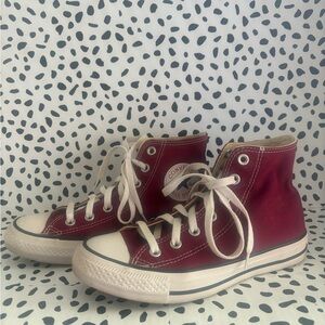Limited edition Marron high top lace up converse chuck taylor’s